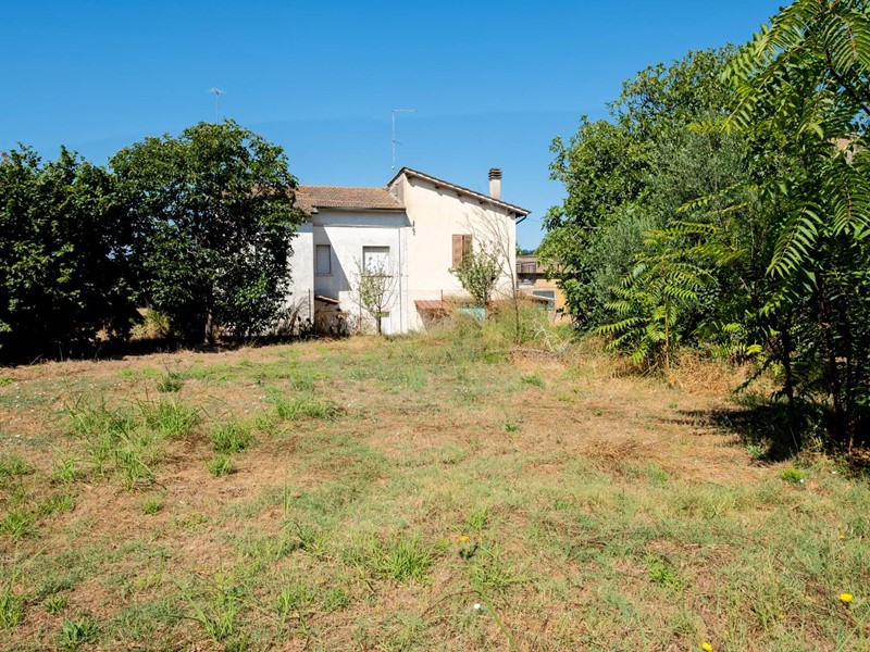 Terreno edificabile in Vendita a Attigliano, 18'000€, 330 m²