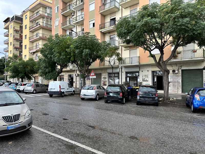Immobile commerciale in Vendita a Catanzaro, zona Catanzaro Lido, 55'000€, 25 m²