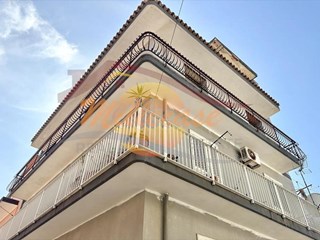 Trilocale in Vendita a Siracusa, zona Belvedere, 29'000&euro;, 90 m²