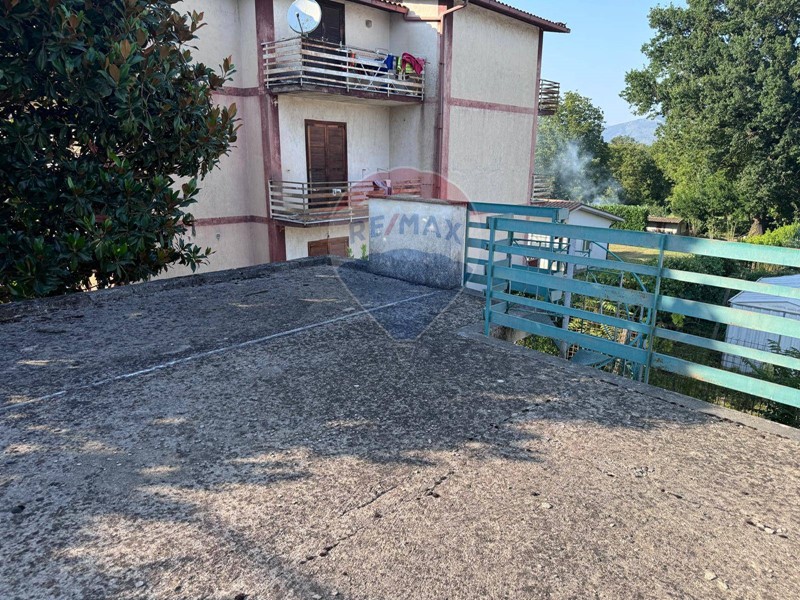 Casa Semi Indipendente in Vendita a Sant'Andrea del Garigliano, 19'000€, 50 m²