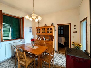 Quadrilocale in Vendita a Casciana Terme Lari, zona Lari, 68'000€, 70 m²