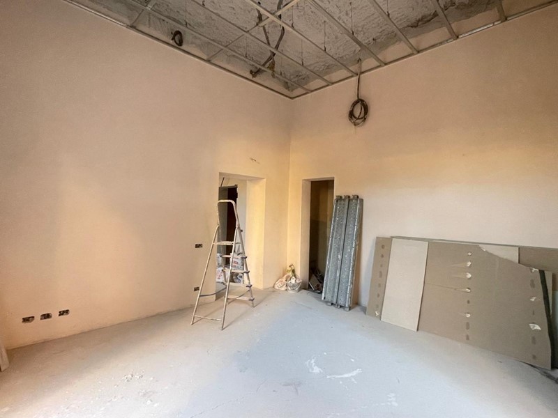 Immobile commerciale in Vendita a Carrara, 120'000€, 60 m²