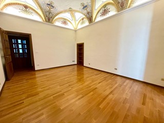 Appartamento in Vendita a Siena, 530'000&euro;, 140 m²