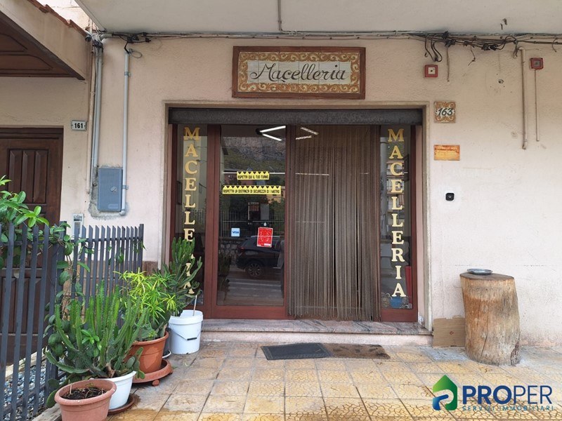 Negozio in Vendita a Capaci, 105'000€, 64 m²