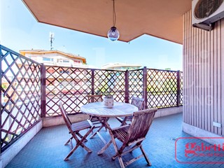 Appartamento in Vendita a Roma, 599'000€, 184 m²