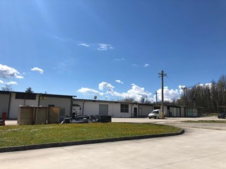 Negozio in Affitto a Cassino, 600€, 200 m²