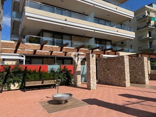 Bilocale in Vendita a Pietra Ligure, 420'000€, 55 m², con Box