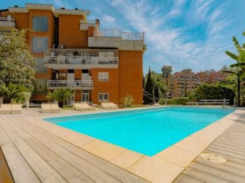 Appartamento in Vendita a Roma, 1'650'000€, 227 m², con Box