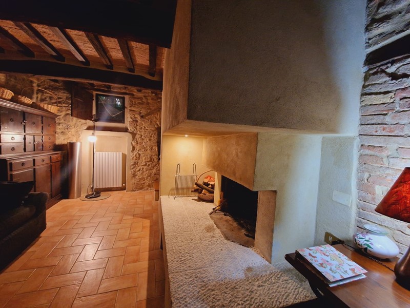 Casa Semi Indipendente in Vendita a Todi, 150'000€, 85 m², arredato