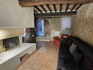 Casa Semi Indipendente in Vendita a Todi, 150'000€, 85 m², arredato