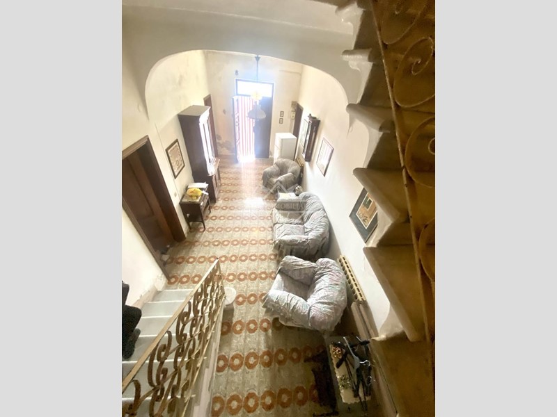 Casa Indipendente in Vendita a Carrara, zona Fossone, 280'000€, 300 m², con Box