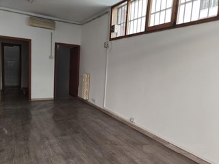 Immobile commerciale in Affitto a Scandicci, 1'300&euro;, 84 m²
