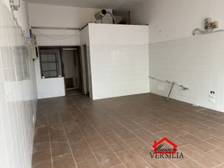 Negozio in Vendita a Massa, 50'000&euro;, 40 m²