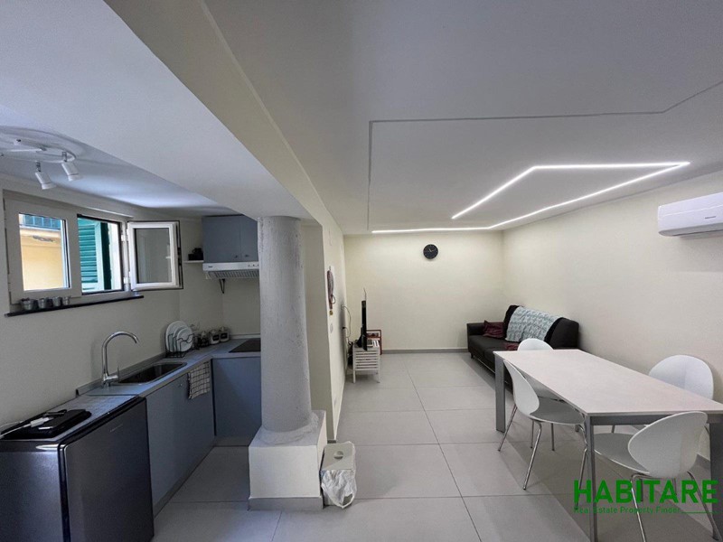 Bilocale in Vendita a Napoli, 260'000&euro;, 50 m²