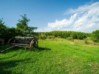 Casale in Vendita a Monterotondo Marittimo, 997'000€, 372 m², arredato