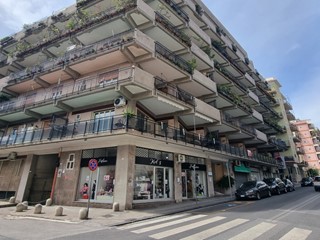 Ufficio in Vendita a Milazzo, 181'000€, 170 m²