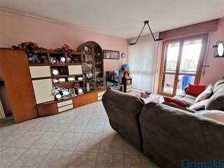 Trilocale in Vendita a Vittuone, 240'000€, 110 m²