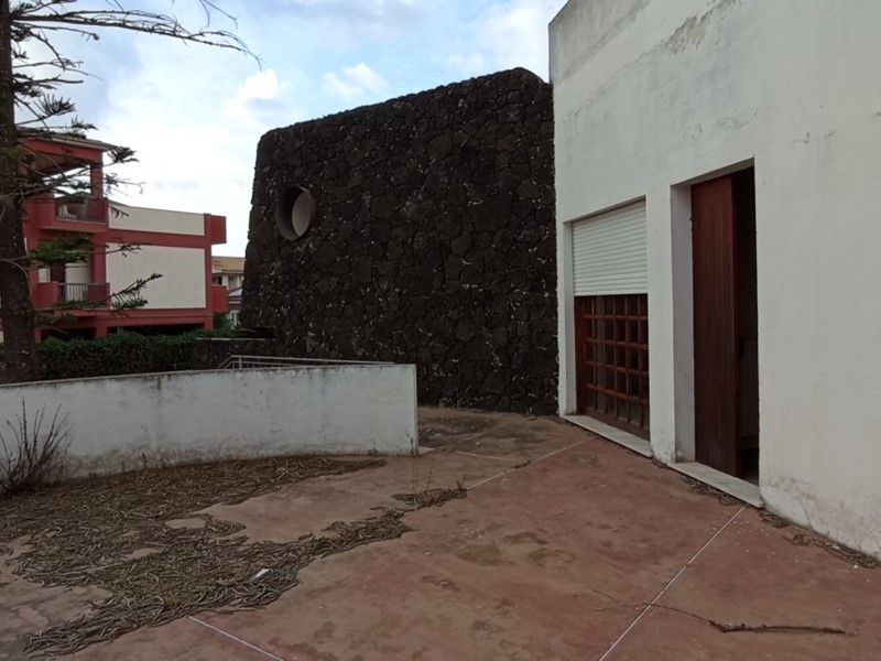 Casa Indipendente in Vendita a Comiso, zona Pedalino, 225'000&euro;, 400 m²