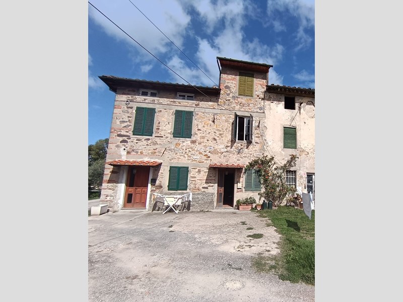 Casa di corte in Vendita a Capannori, zona Santa Margherita, 75'000€, 70 m²