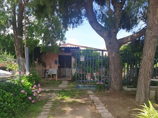 Casa di corte in Vendita a Foggia, zona Via Napoli, 75'000&euro;, 75 m², arredato