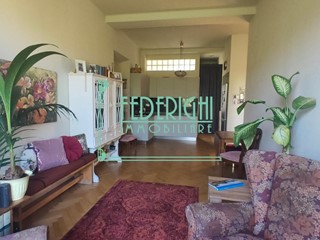 Quadrilocale in Vendita a Lucca, zona San Marco, 270'000&euro;, 80 m²
