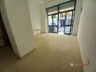 Negozio in Vendita a Messina, 48'000€, 35 m²