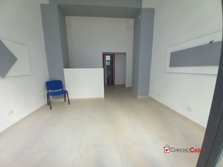 Negozio in Vendita a Messina, 45'000€, 32 m²