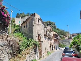Casale in Vendita a Messina, 19'000€, 230 m²