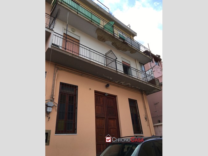 Appartamento in Vendita a Messina, 49'000€, 120 m²