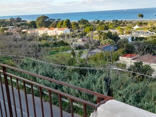 Villa in Vendita a Messina, 370'000€, 358 m²
