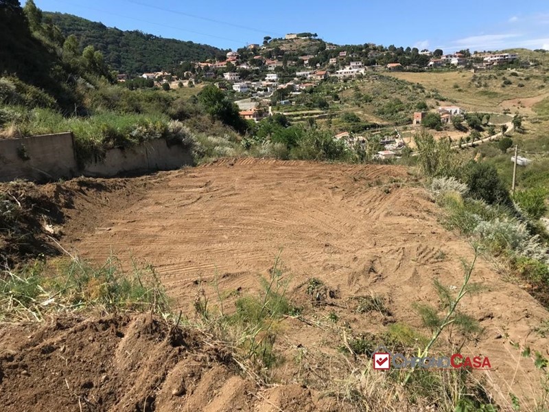 Terreno edificabile in Vendita a Messina, 43'000€, 4000 m²