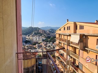 Appartamento in Vendita a Messina, 68'000&euro;, 95 m²