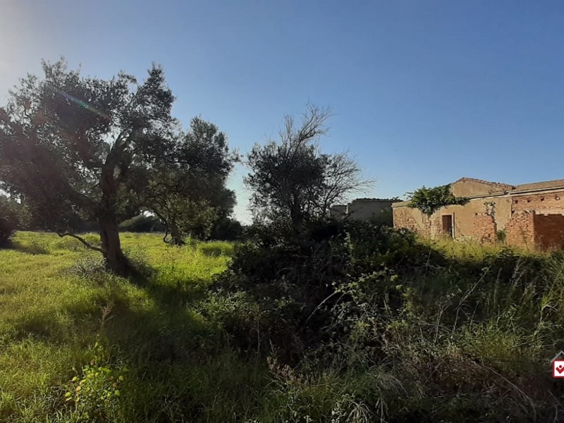 Terreno edificabile in Vendita a Messina, 65'000€, 3500 m²