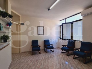 Appartamento in Vendita a Ugento, 95'000€, 170 m²
