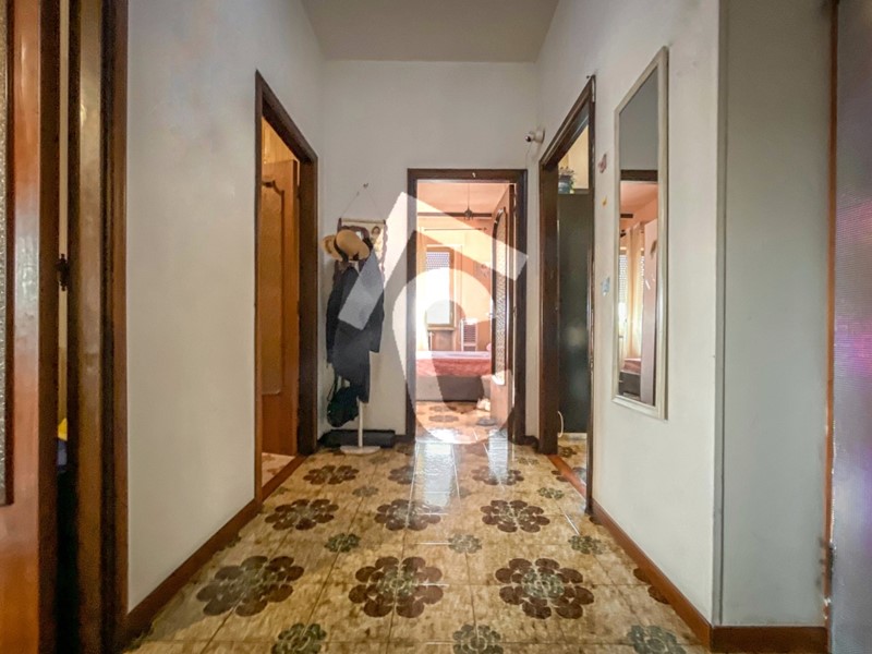 Quadrilocale in Vendita a Jesi, zona ZONA 2A, 115'000€, 114 m², con Box