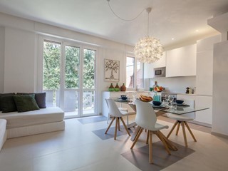 Quadrilocale in Affitto a Massa, zona Marina di Massa, 950€, 110 m², arredato