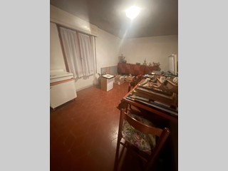 Casa Indipendente in Vendita a Carrara, zona Avenza, 395'000€, 200 m², arredato, con Box