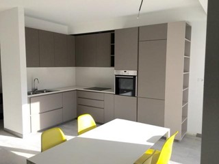 Bilocale in Vendita a Massa, 250'000€, 67 m², con Box