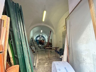 Negozio in Vendita a Bari, 140'000€, 172 m²