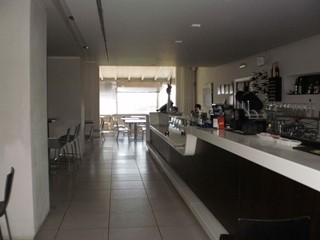 Attività commerciale in Affitto a Ragusa, 1'500€, 260 m², arredato