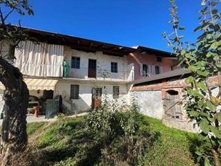 Casa Semi Indipendente in Vendita a Lusigliè, 24'900€, 110 m²