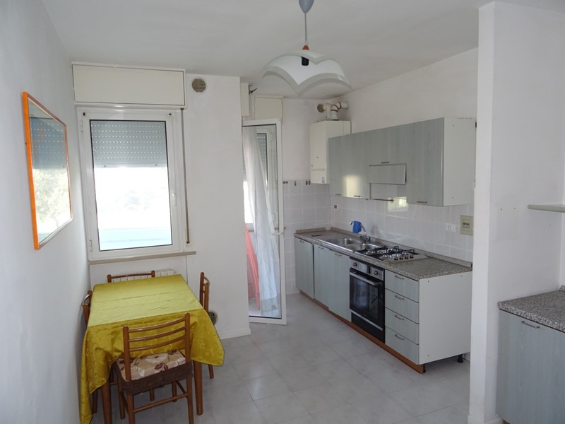 Bilocale in Vendita a Fano, zona Metaurilia, 95'000&euro;, 40 m², con Box