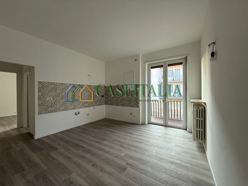 Trilocale in Vendita a Ivrea, 144'000€, 80 m²