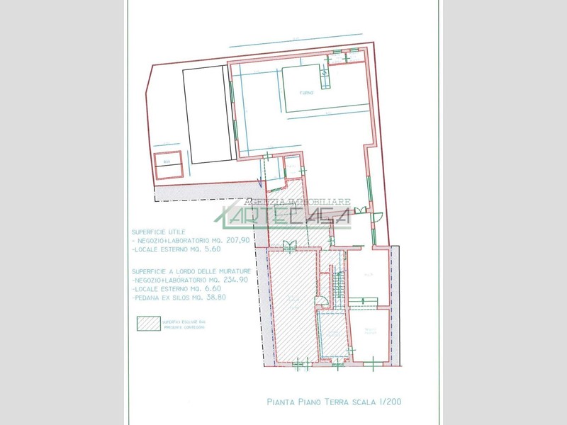 Capannone in Vendita a Bientina, 210'000€, 224 m²