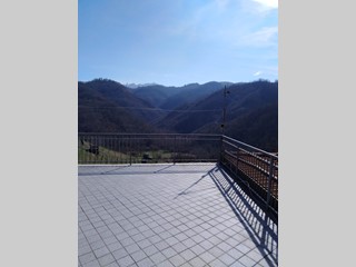 Villa bifamiliare in Vendita a Fivizzano, zona San Terenzo, 80'000€, 168 m²