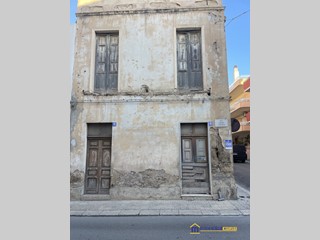 Casa Indipendente in Vendita a Pachino, 58'000€, 180 m²