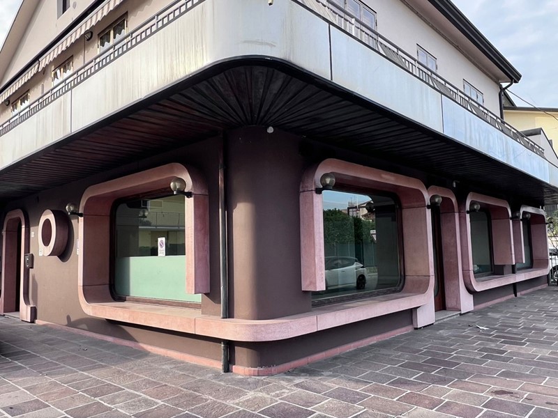 Negozio in Vendita a Campodarsego, 199'000€, 182 m²