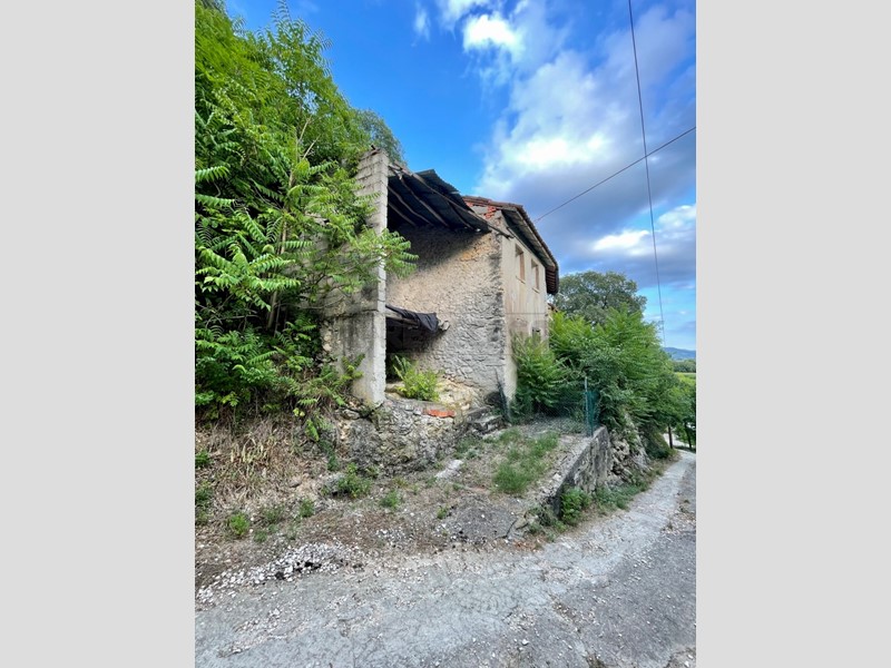 Rustico in Vendita a Sovizzo, 88'000&euro;, 300 m²