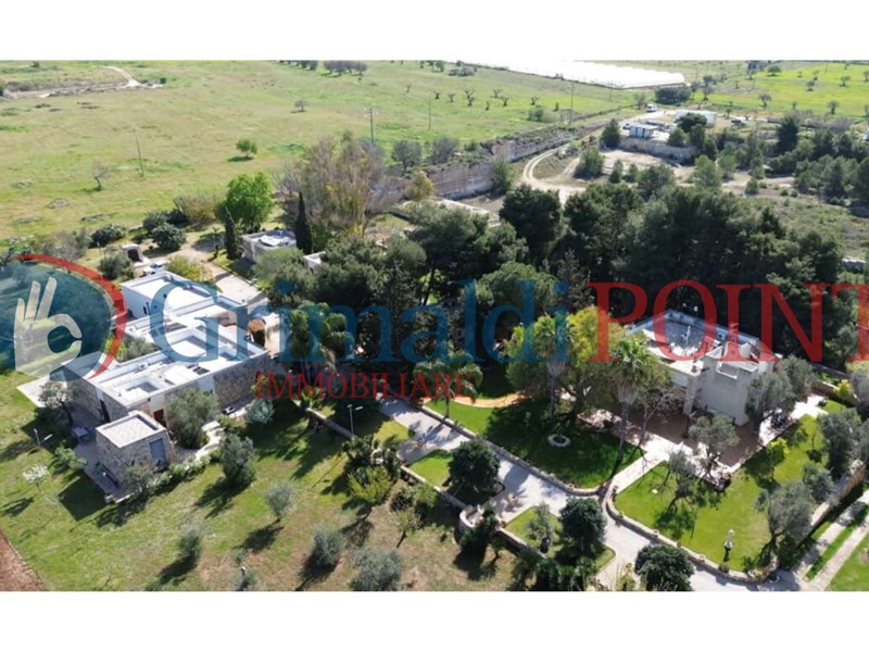 Casa Indipendente in Vendita a Nardò, 1'400'000€, 700 m²