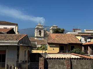 Casa Indipendente in Vendita a Giarre, zona Centro, 69'000€, 110 m²